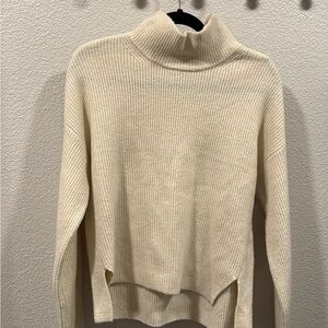 Abercrombie & Fitch Cream Turtleneck Sweater